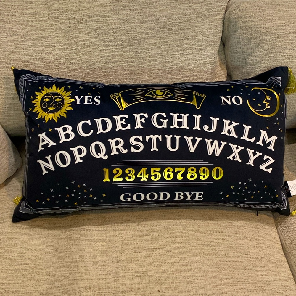 NWOT Cynthia Rowley Curious Ouija Halloween Black Cushion Pillow “PRICE IS FIRM - Picture 3 of 11